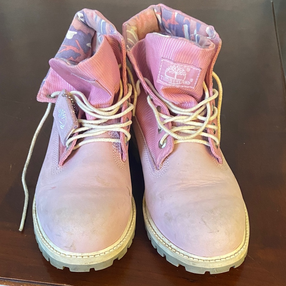Timberland Light Pink Boots with White Laces